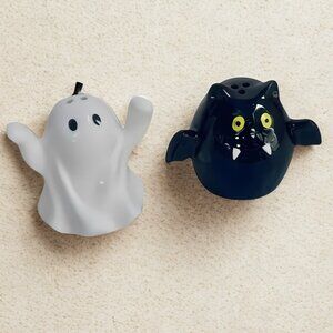 Vintage Halloween Bat & Ghost Salt and Pepper Shakers – Ceramic Kitchen Décor